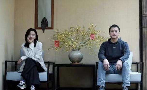 能跟朋友拍婚纱照吗_婚纱能照拍朋友圈文案吗_拍婚纱照能带朋友吗